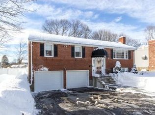 32 Holly Rd, Reading, MA 01867
