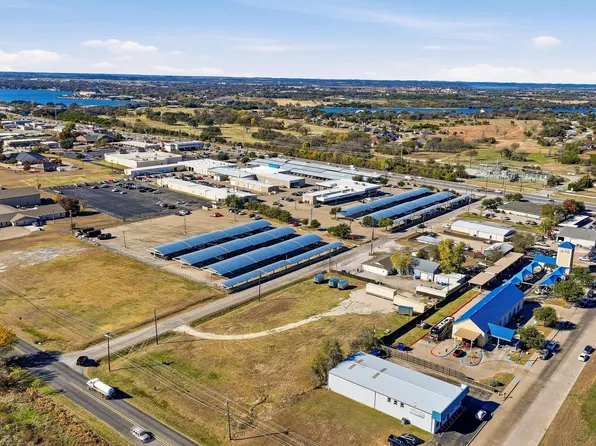 313 Eastridge Rd, Granbury, TX 76049