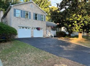 8428 Reflection Ln, Vienna, VA 22182