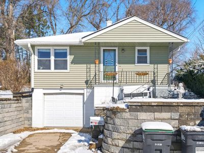 4006 Wright Cir, Omaha, NE, 68105