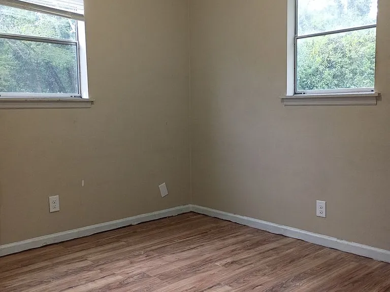 508 Mitchell Ave — Photo 4