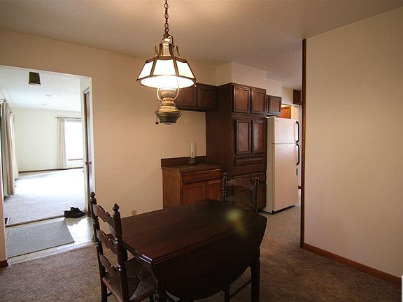 5th image of 1611 Losure St
