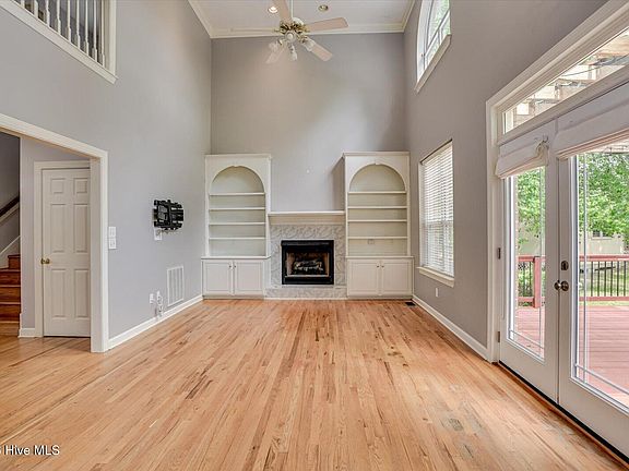 5th image of 4363 Wisteria Court