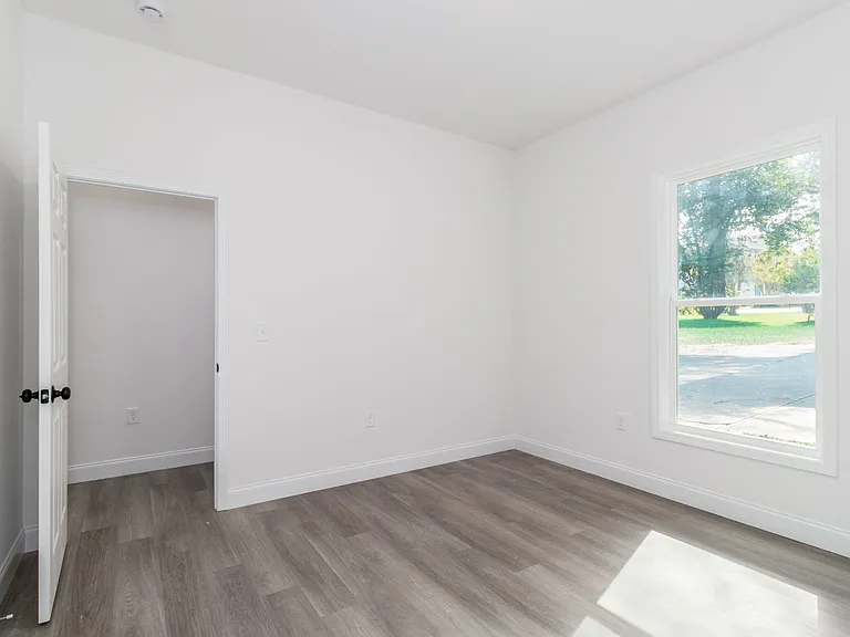 307 E Arch St — Photo 28