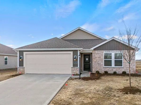 1223 Pleasant Hill Pl, Fort Wayne, IN 46818