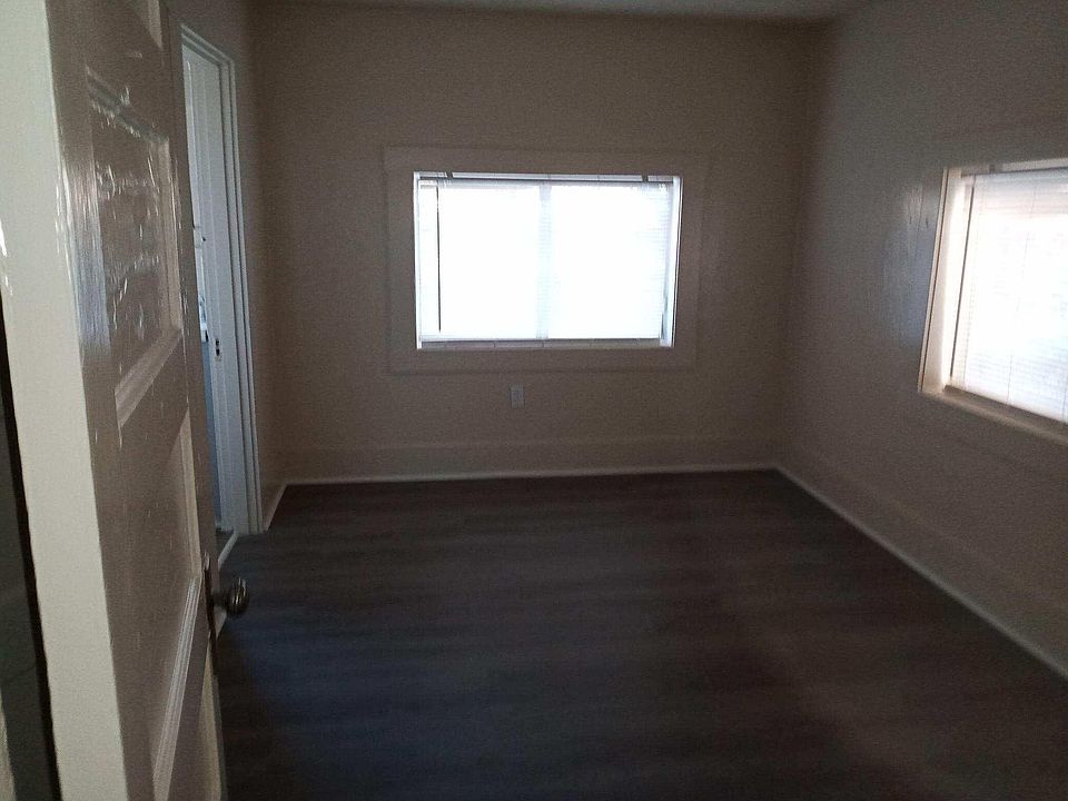 Back bedroom