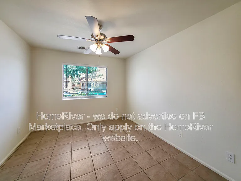 42706 W Hillman Dr — Photo 10