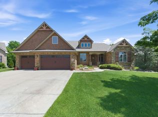 214 N City View Cir, Wichita, KS 67235