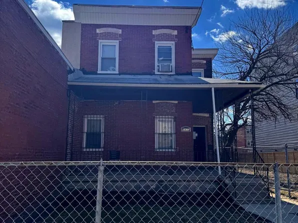 5432 Vine St, Philadelphia, PA