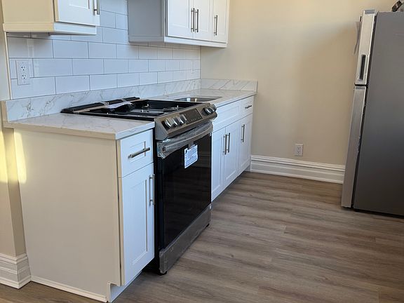 3rd image of 22-22 36th St #2