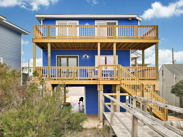 819 S Fort Fisher Blvd, Kure Beach, NC 28449
