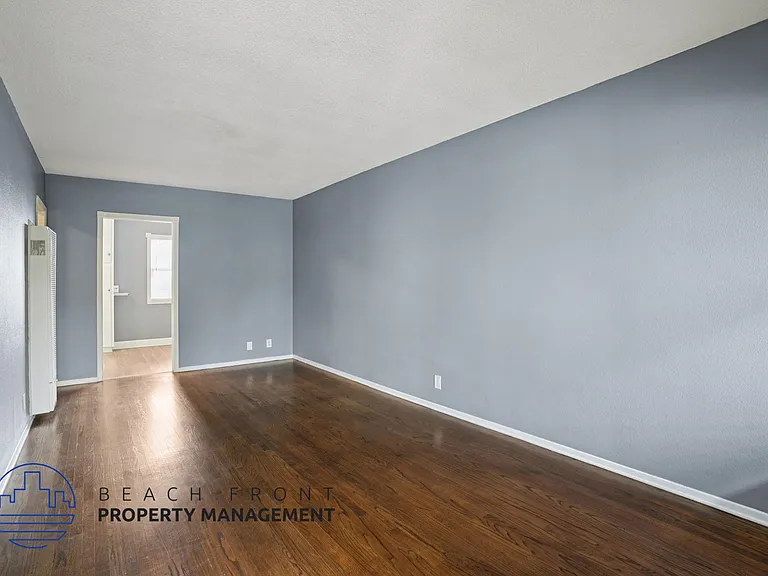 3828 Carolina St. — Photo 9