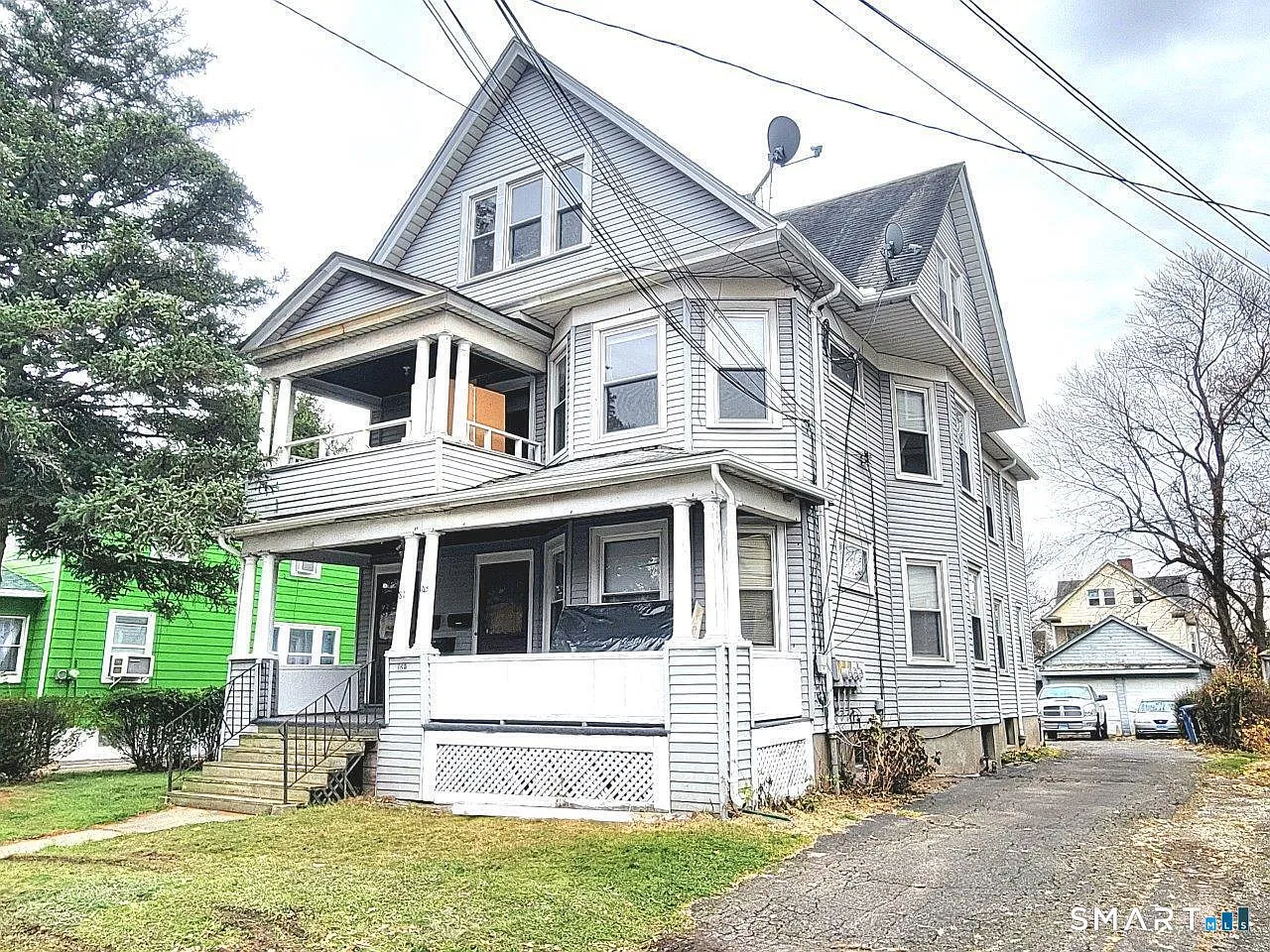3 bed, 3.0 bath, 1150 sqft, $1,600 — Photo 1