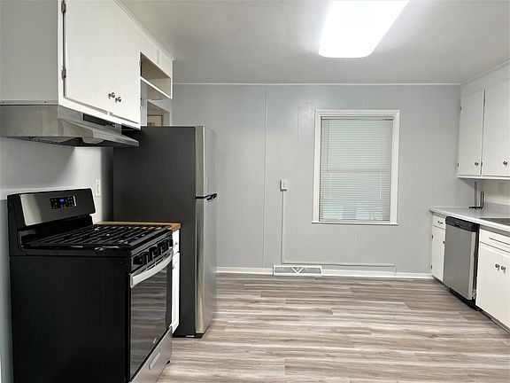 5th image of 2324 Mayflower Ave #2324