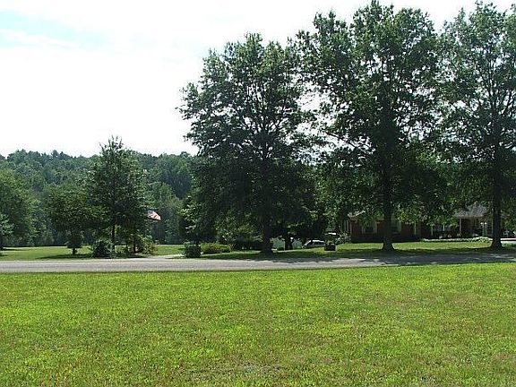 2nd image of 208 Precinct Rd