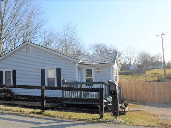 4th image of 612 Richardson Ln