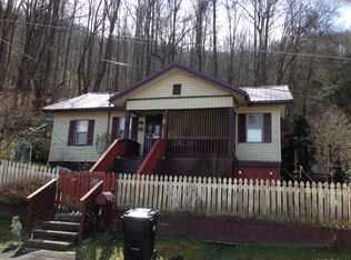 406 6th St, Appalachia, VA 24216