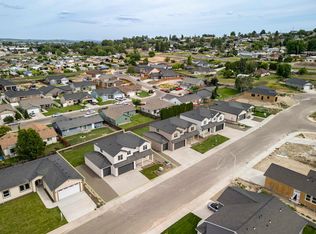 308 Victoria St, Sunnyside, WA 98944
