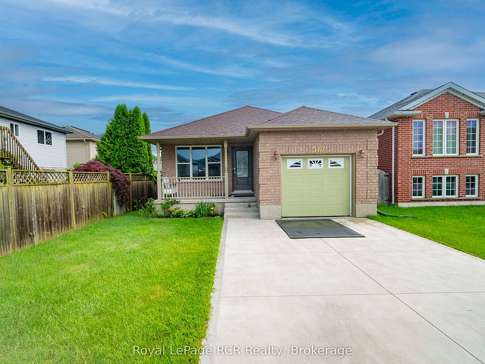 1st image of 572 Scougall Ct