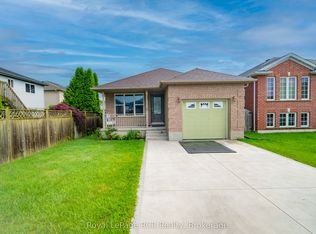 572 Scougall Ct, Kincardine, ON N2Z 3B6
