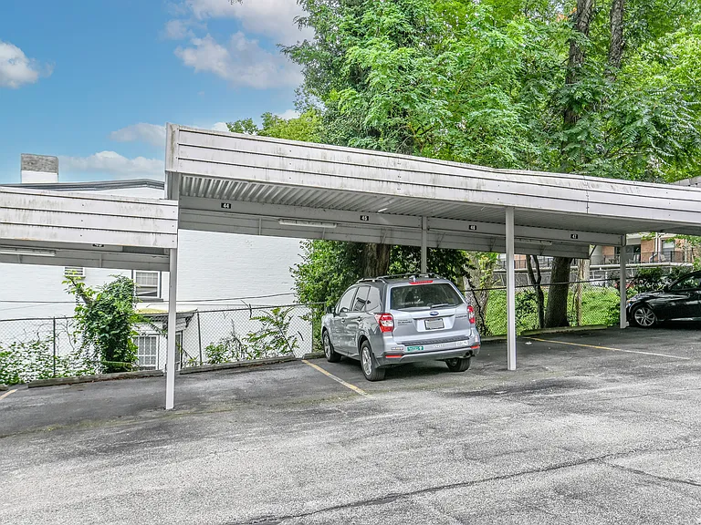 1815 William Howard Taft Rd #207 — Photo 11