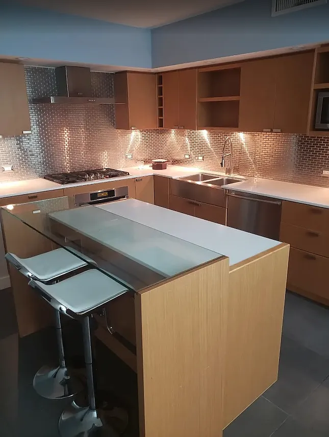 2 bed, 1100 sqft, $3,950 — Photo 3
