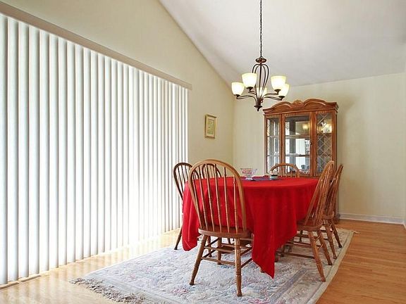 5th image of 5920 Keeney Ct