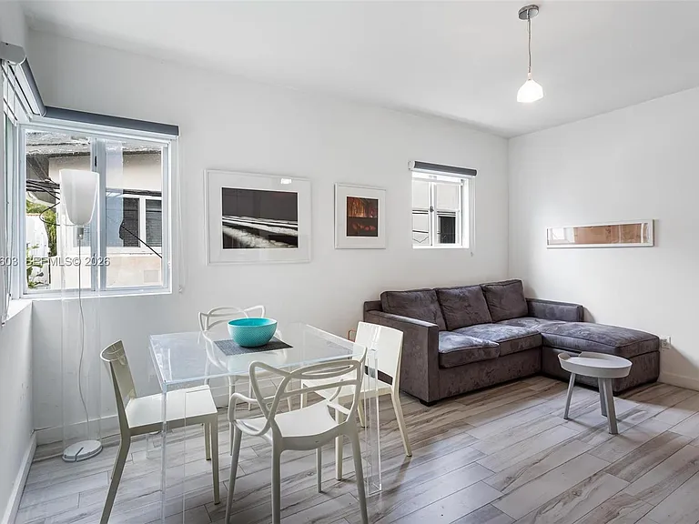 1560 Meridian Ave #205 — Photo 5