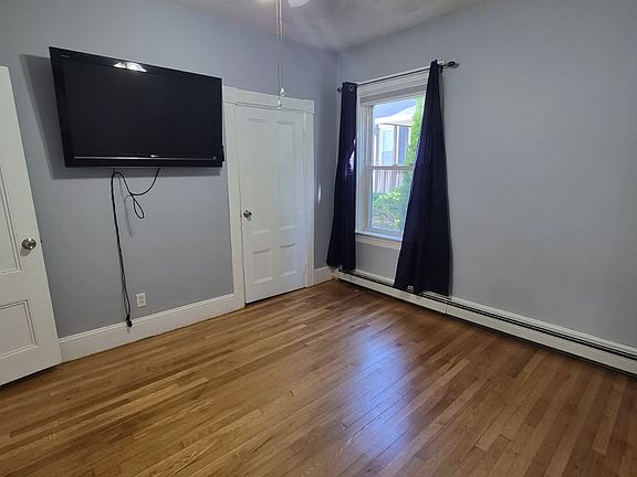 2nd image of 282 Lafayette St #1