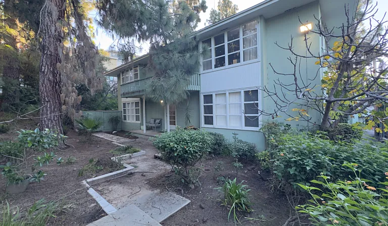 1625 Raymond Hill Rd #5 — Photo 1