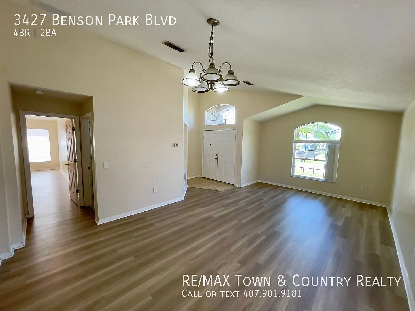 Water Front Rental Home in Young Pine Subdivision — Photo 3
