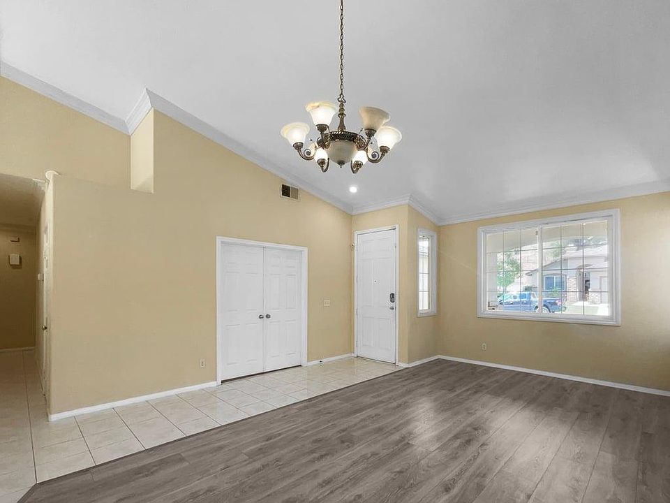 1st image of 1505 Knoll Park Gln