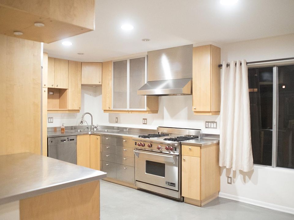 1st image of 4311 Colfax Ave Unit 217