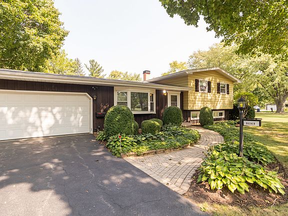 2nd image of 15534 W Idlewood Ln