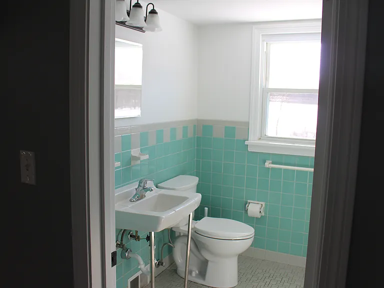 13553 Mayfield Rd — Photo 10