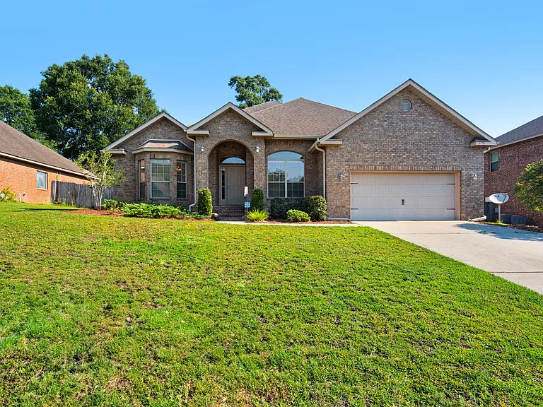 6776 Cotter Dr — Photo 1