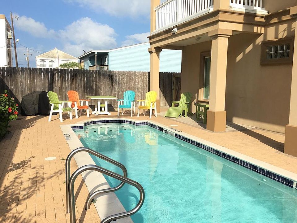 1st image of 126 E Cora Lee Dr