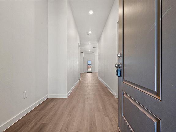 3rd image of 3207 Harvest Ave