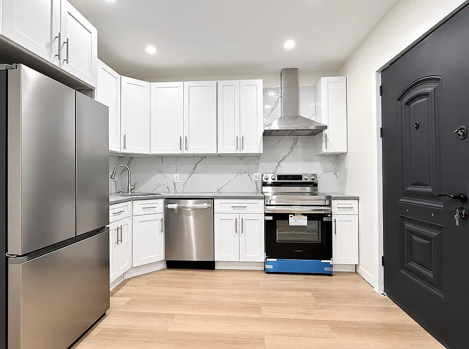 2 bed, $2,795 — Photo 1