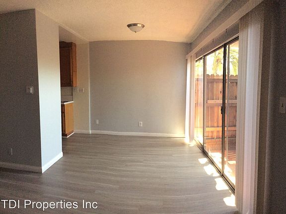 2nd image of 1018 N El Centro Ave APT 1