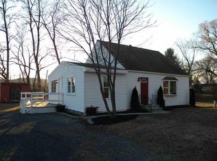 30 Long Ln, Selkirk, NY 12158