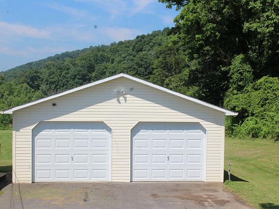 2nd image of 157 Lisenby Ln