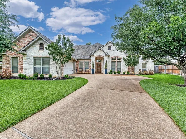 103 Saintsbury Cir, Woodway, TX 76712