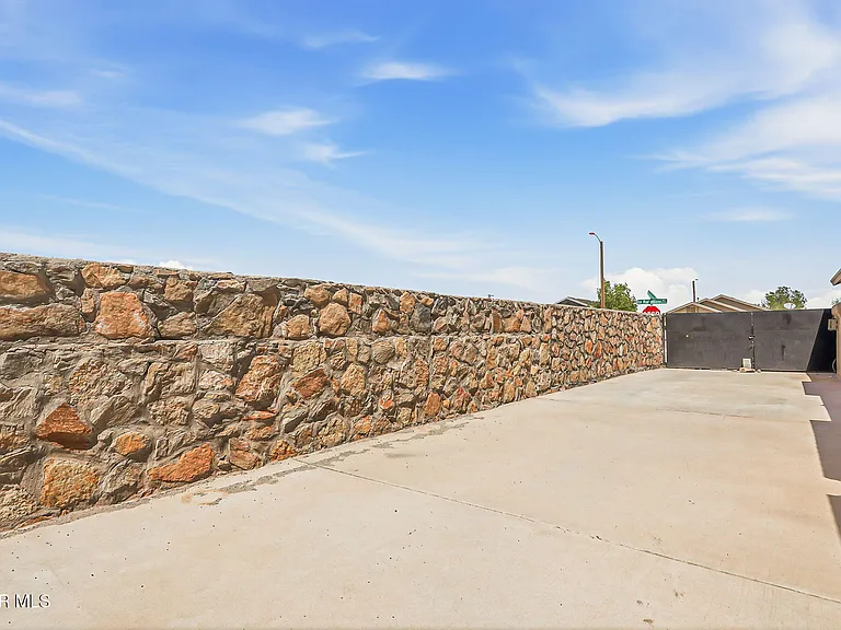 12748 Tre Maximiliano Ave — Photo 33