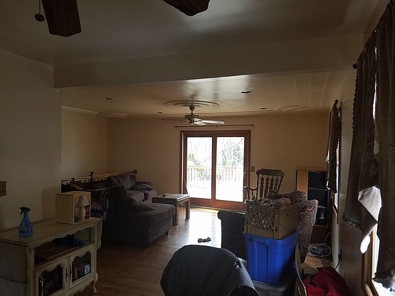 2nd floor living room
