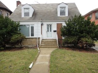 7314 N East Prairie Rd, Lincolnwood, IL 60712