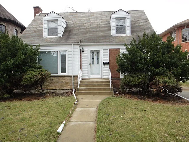 7314 N East Prairie Rd photo 1