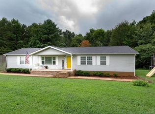 455 Hubbard Rd, Hickory, NC 28601