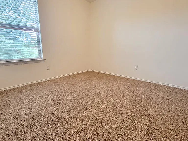 111 Jasmine Cv — Photo 7