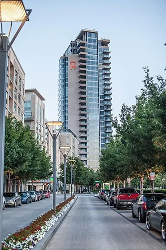 2200 Victory Ave #707 Photo 1
